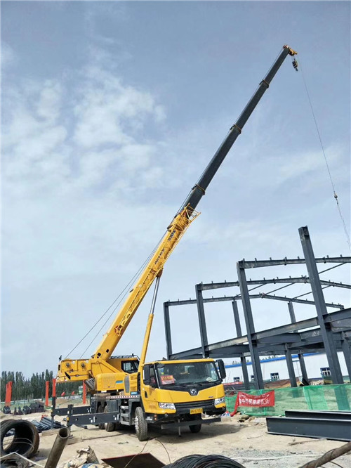 邵东市超高层建筑钢结构吊装案例